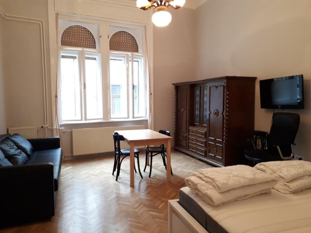Dob15 Big Apartment Budapest Esterno foto